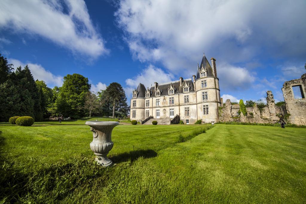 Chateau De La Flocelliere Exterior photo