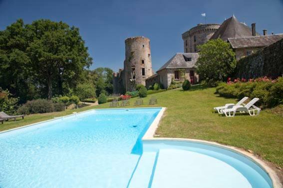 Chateau De La Flocelliere Exterior photo